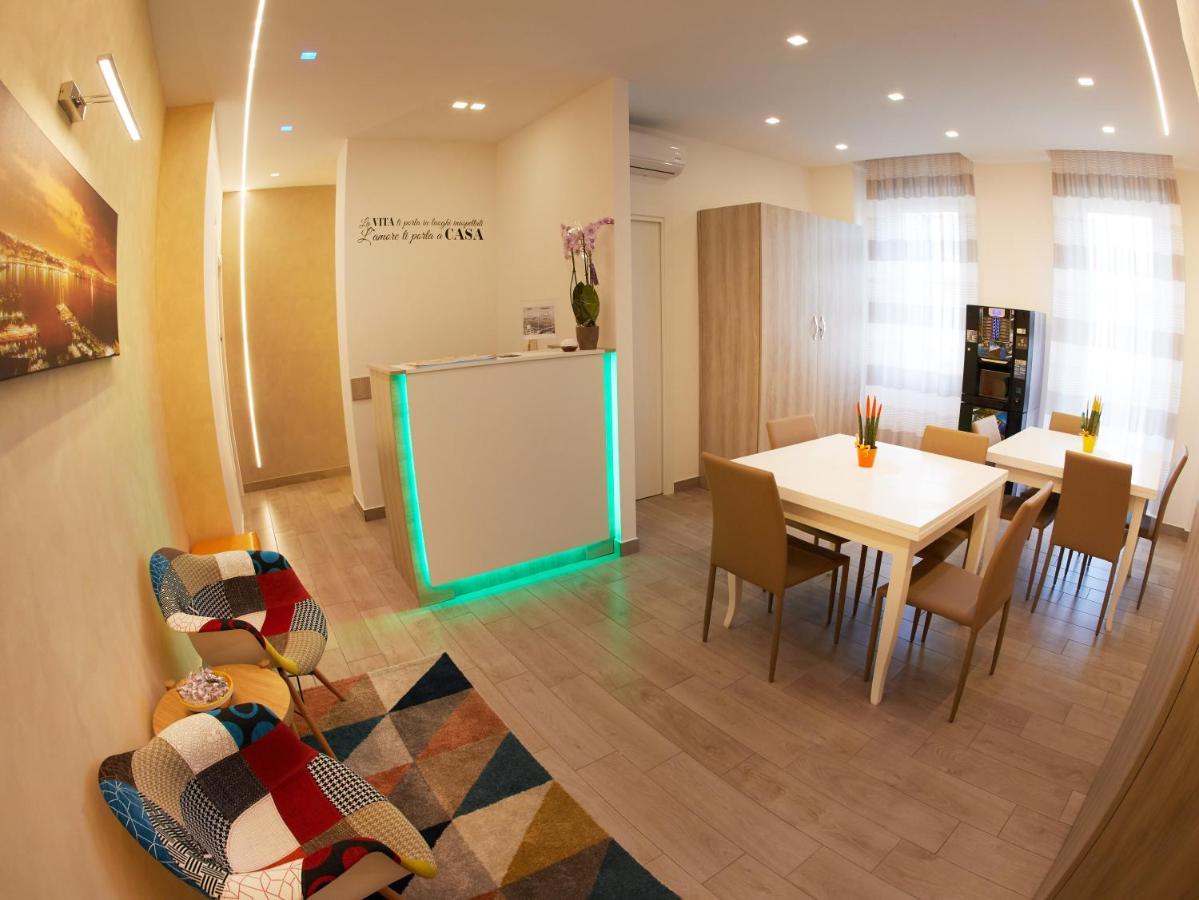 Bed And Breakfast Napoli Bracco Esterno foto