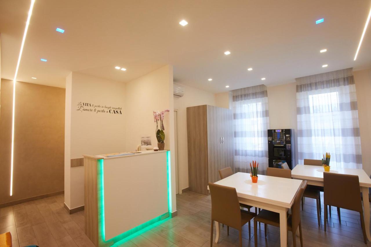 Bed And Breakfast Napoli Bracco Esterno foto